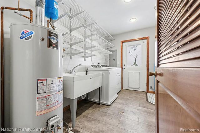 515 E Dawson Road, Milford, MI 48381