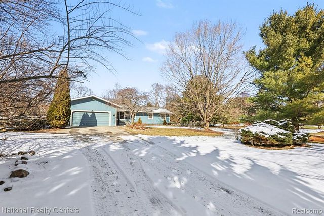 515 E Dawson Road, Milford, MI 48381