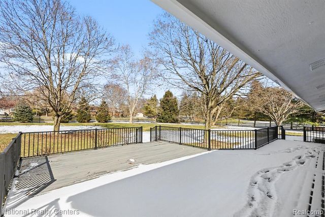 515 E Dawson Road, Milford, MI 48381