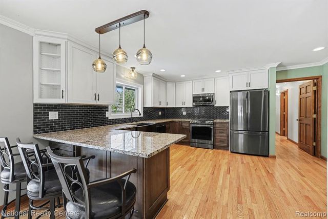 515 E Dawson Road, Milford, MI 48381