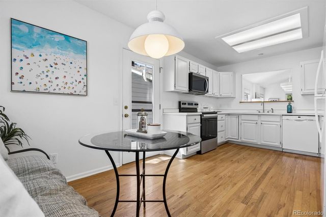 8040 E Dartmouth Avenue 9, Denver, CO 80231