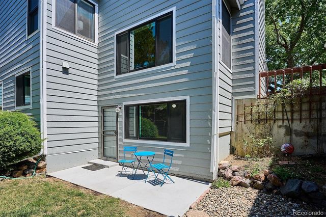8040 E Dartmouth Avenue 9, Denver, CO 80231