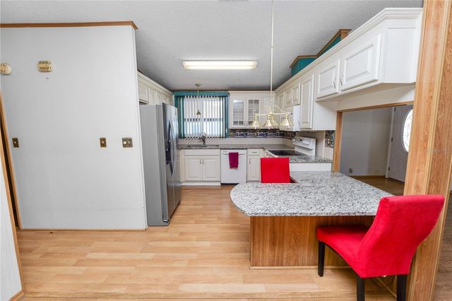 1706 FOX HILL DRIVE, Lakeland, FL 33810