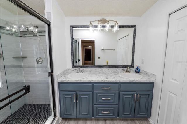 1706 FOX HILL DRIVE, Lakeland, FL 33810