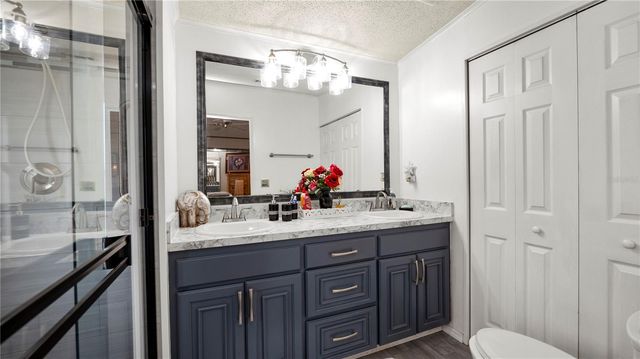 1706 FOX HILL DRIVE, Lakeland, FL 33810