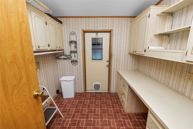 1706 FOX HILL DRIVE, Lakeland, FL 33810