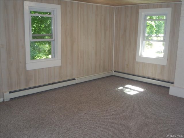 28 Strawtown Road, West Nyack, NY 10994