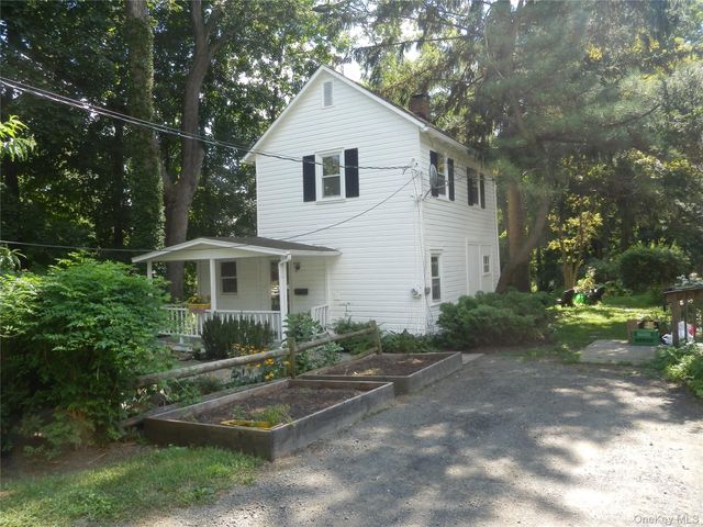 28 Strawtown Road, West Nyack, NY 10994