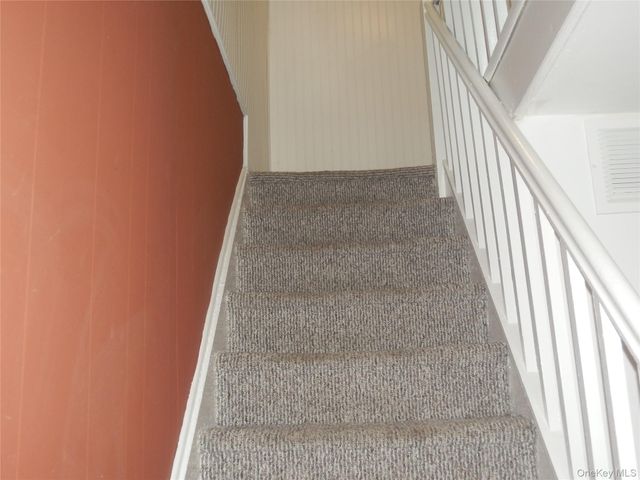 28 Strawtown Road, West Nyack, NY 10994