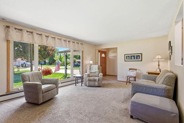 4455 N 143rd STREET, Brookfield, WI 53005