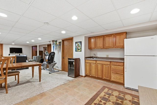 4455 N 143rd STREET, Brookfield, WI 53005