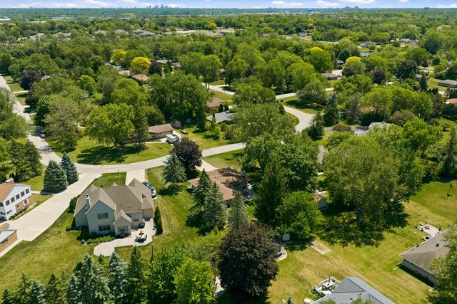 4455 N 143rd STREET, Brookfield, WI 53005