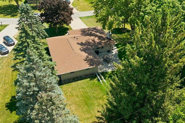 4455 N 143rd STREET, Brookfield, WI 53005