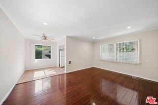 612 S Dunsmuir Avenue 1, Los Angeles, CA 90036