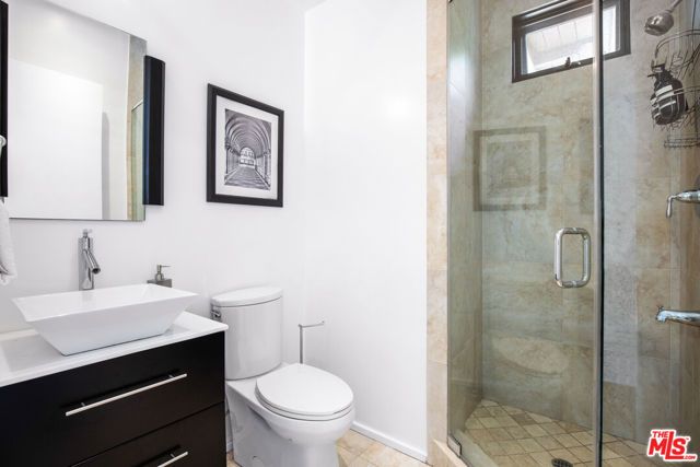 1642 Lindacrest Drive, Beverly Hills, CA 90210