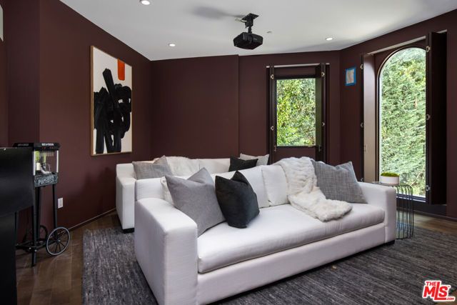 1642 Lindacrest Drive, Beverly Hills, CA 90210