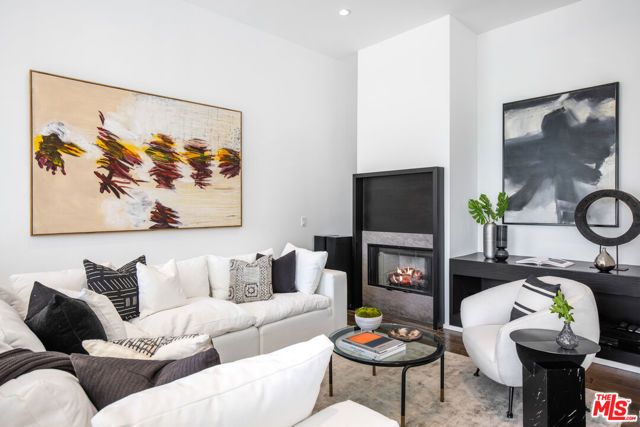 1642 Lindacrest Drive, Beverly Hills, CA 90210