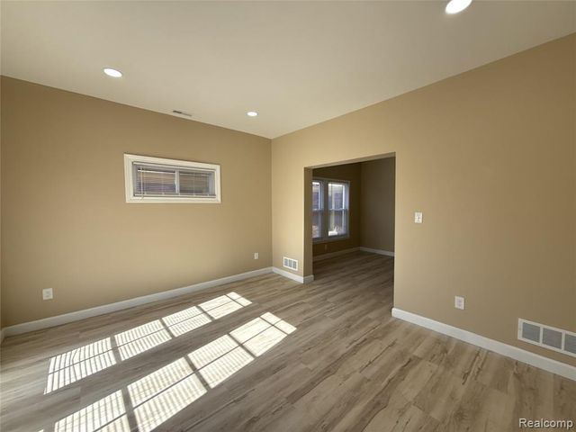 1614 W Euclid Street, Detroit, MI 48206