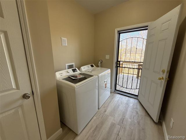 1614 W Euclid Street, Detroit, MI 48206