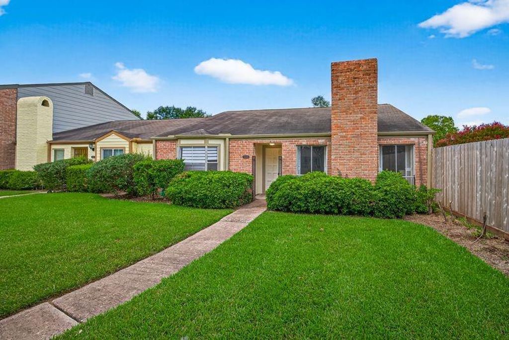 11818 Southlake Drive D1, Houston, TX 77077
