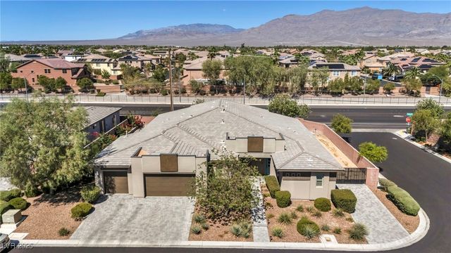 6312 Waking Moon Circle, Las Vegas, NV 89131
