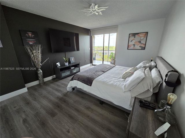 900 NE 195th Street 709, Miami, FL 33179
