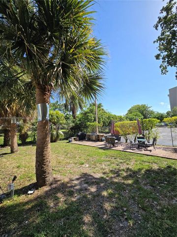 900 NE 195th Street 709, Miami, FL 33179