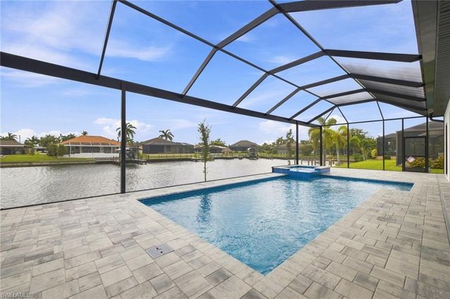 2517 SW 38th ST, Cape Coral, FL 33914