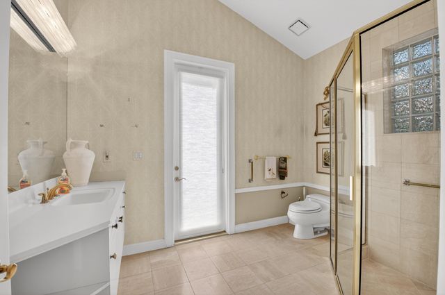 21650 Frontenac Court, Boca Raton, FL 33433