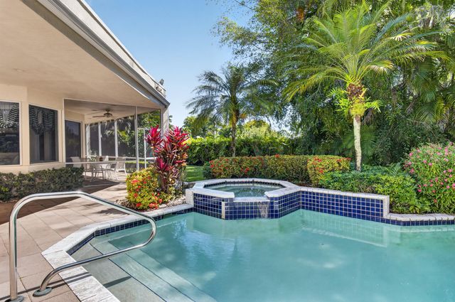 21650 Frontenac Court, Boca Raton, FL 33433