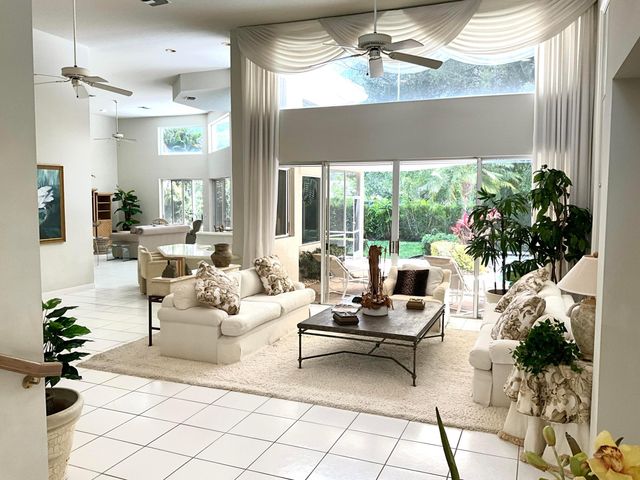 21650 Frontenac Court, Boca Raton, FL 33433