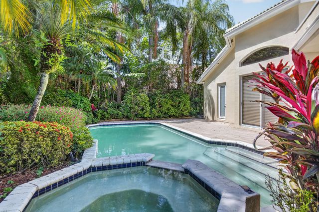 21650 Frontenac Court, Boca Raton, FL 33433