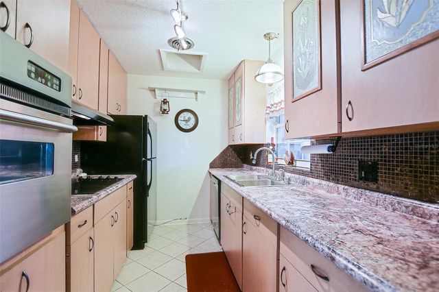 10376 SE 43RD COURT, Belleview, FL 34420