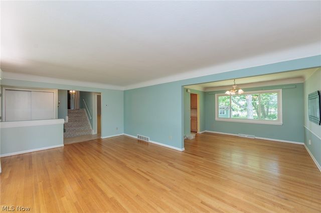 7601 Green Valley Drive, Parma, OH 44134