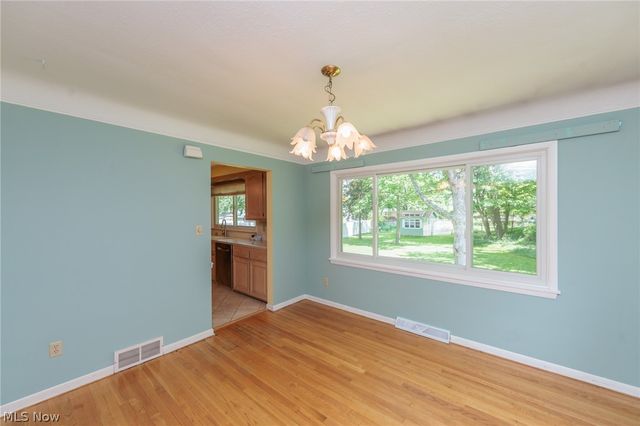 7601 Green Valley Drive, Parma, OH 44134