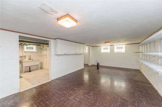 7601 Green Valley Drive, Parma, OH 44134