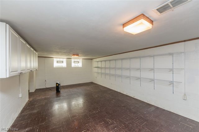 7601 Green Valley Drive, Parma, OH 44134