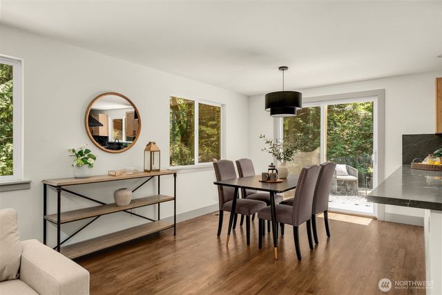 19035 SE 56th Street, Issaquah, WA 98027