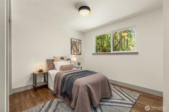 19035 SE 56th Street, Issaquah, WA 98027