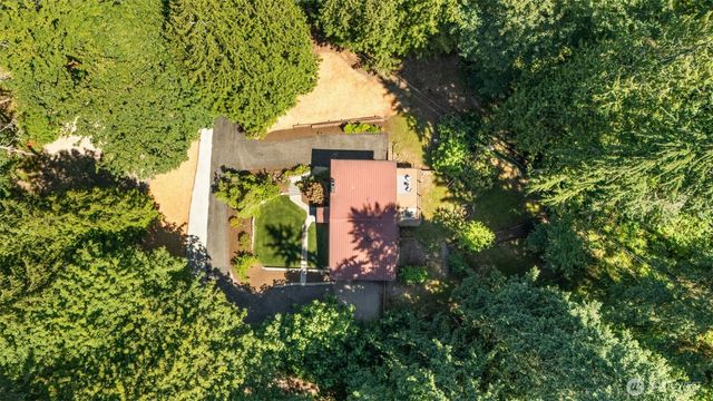 19035 SE 56th Street, Issaquah, WA 98027