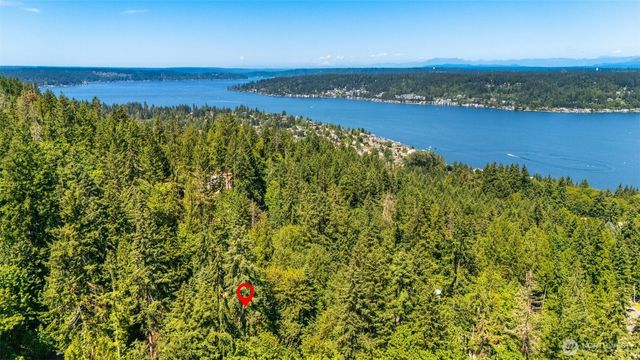 19035 SE 56th Street, Issaquah, WA 98027