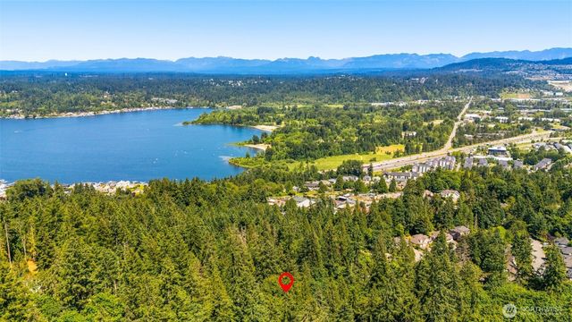19035 SE 56th Street, Issaquah, WA 98027