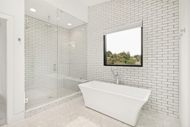 6421 Blanch Circle, Dallas, TX 75214