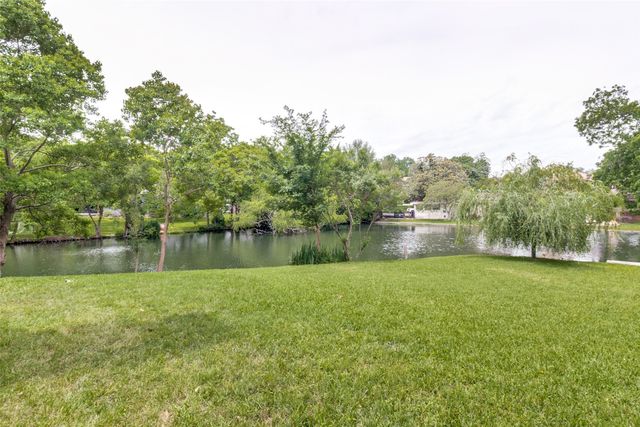 6421 Blanch Circle, Dallas, TX 75214