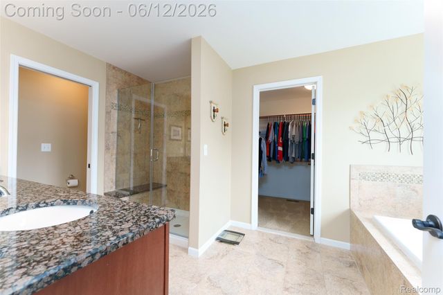 24455 Glenwood Drive, Lyon Charter Township, MI 48178