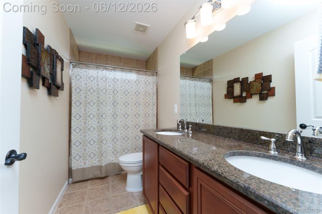 24455 Glenwood Drive, Lyon Charter Township, MI 48178