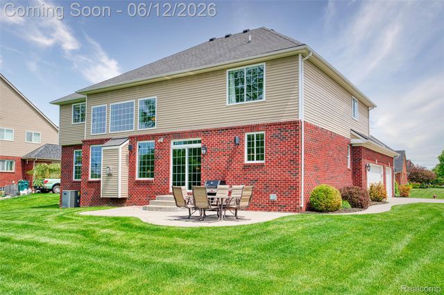 24455 Glenwood Drive, Lyon Charter Township, MI 48178