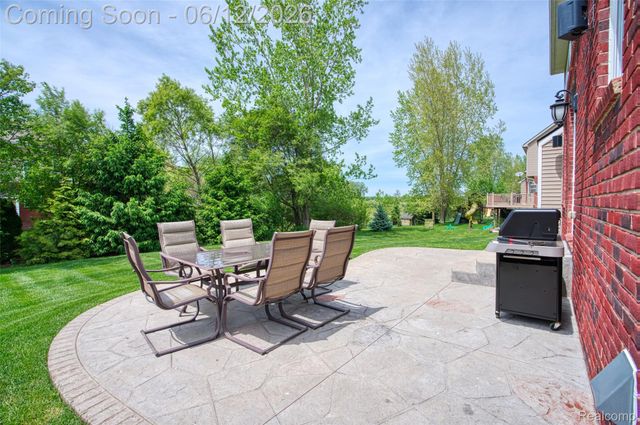 24455 Glenwood Drive, Lyon Charter Township, MI 48178