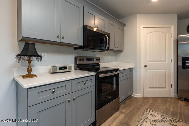 66 Sealy Drive, Byhalia, MS 38611