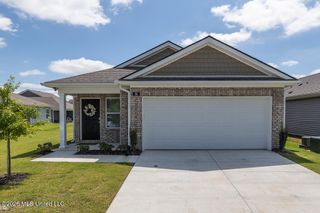 66 Sealy Drive, Byhalia, MS 38611